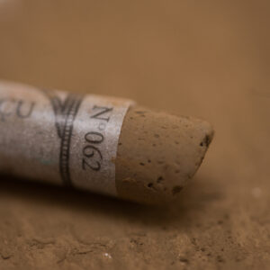 Sennelier Extra Soft tørrpastell – Bistre, ekstra myk og høypigmentert varm mørk gulbrun pastellstift for kunst og tegning.