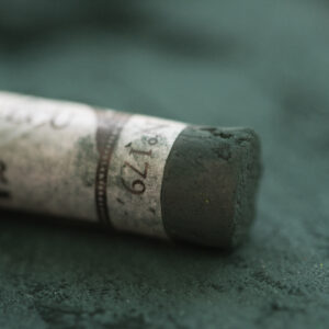 Dyp grønn Sennelier ekstra myk pastell for botanikk og landskap.