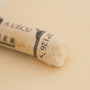 Sennelier Extra Soft Pastel Brown Ochre 126 – ekstra myk pastellstift i varm jordnær brun-oker med høy lysfasthet for profesjonell pastellkunst.