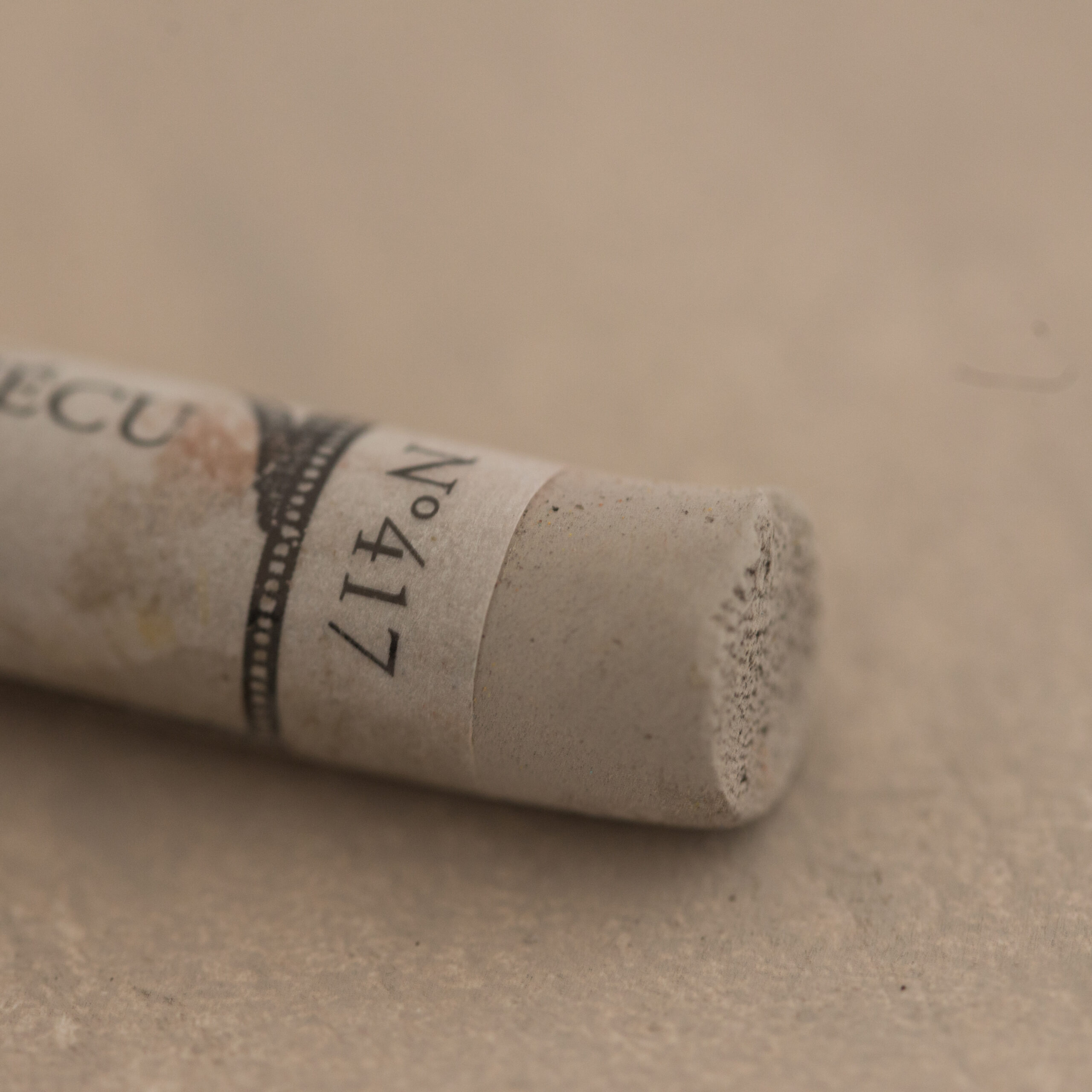 Sennelier Extra Soft tørrpastell Cassel Earth 417 i mørk, varm jordbrun tone med ekstra myk konsistens