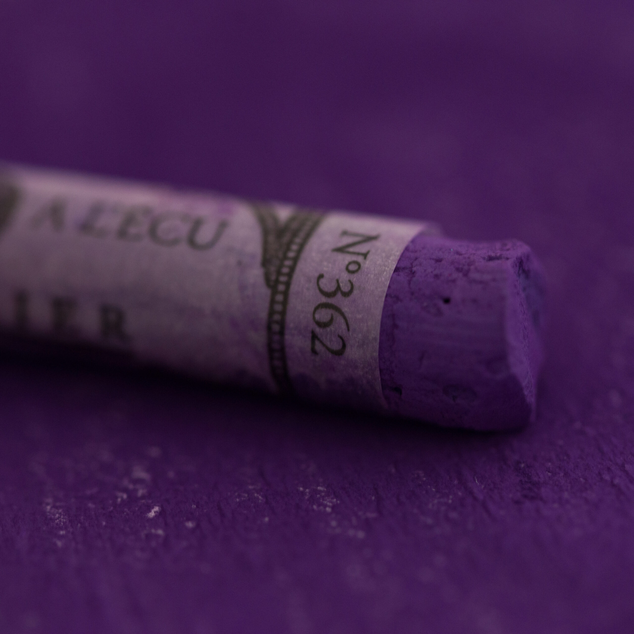 Cobalt Violet ekstra myk pastell til landskap, blomster og fiolette detaljer.