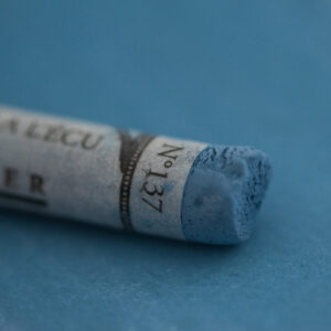 Sennelier Extra Soft tørrpastell Indigo Blue 137 – ekstra myk kunstpastell i dyp blå tone