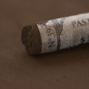 Mouse Grey ekstra myk pastell til skygger, dybde og naturdetaljer.