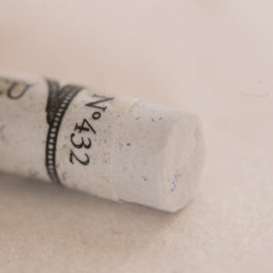 Sennelier Extra Soft Pastel Reddish Brown Grey 432 – ekstra myk pastellstift i varm rødbrun gråtone for profesjonell pastellkunst