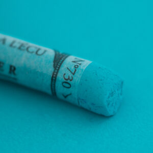 Sennelier Extra Soft tørrpastell Turquoise Blue No1 i lys, klar blågrønn tone med ekstra myk konsistens