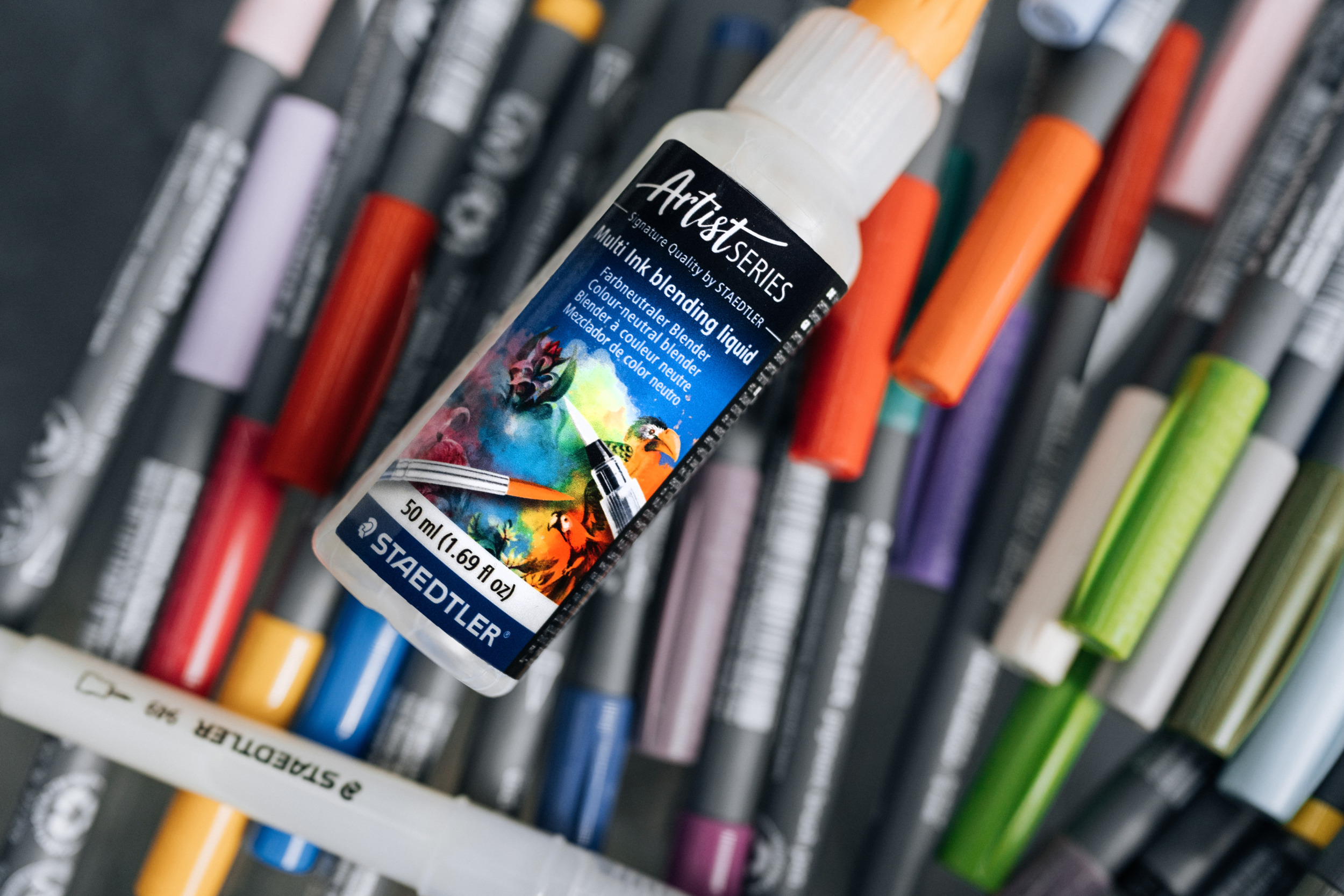 Staedtler Multi Ink Blending Liquid 50 ml – vannbasert blendervæske for fargeblanding og myke overganger i illustrasjoner
