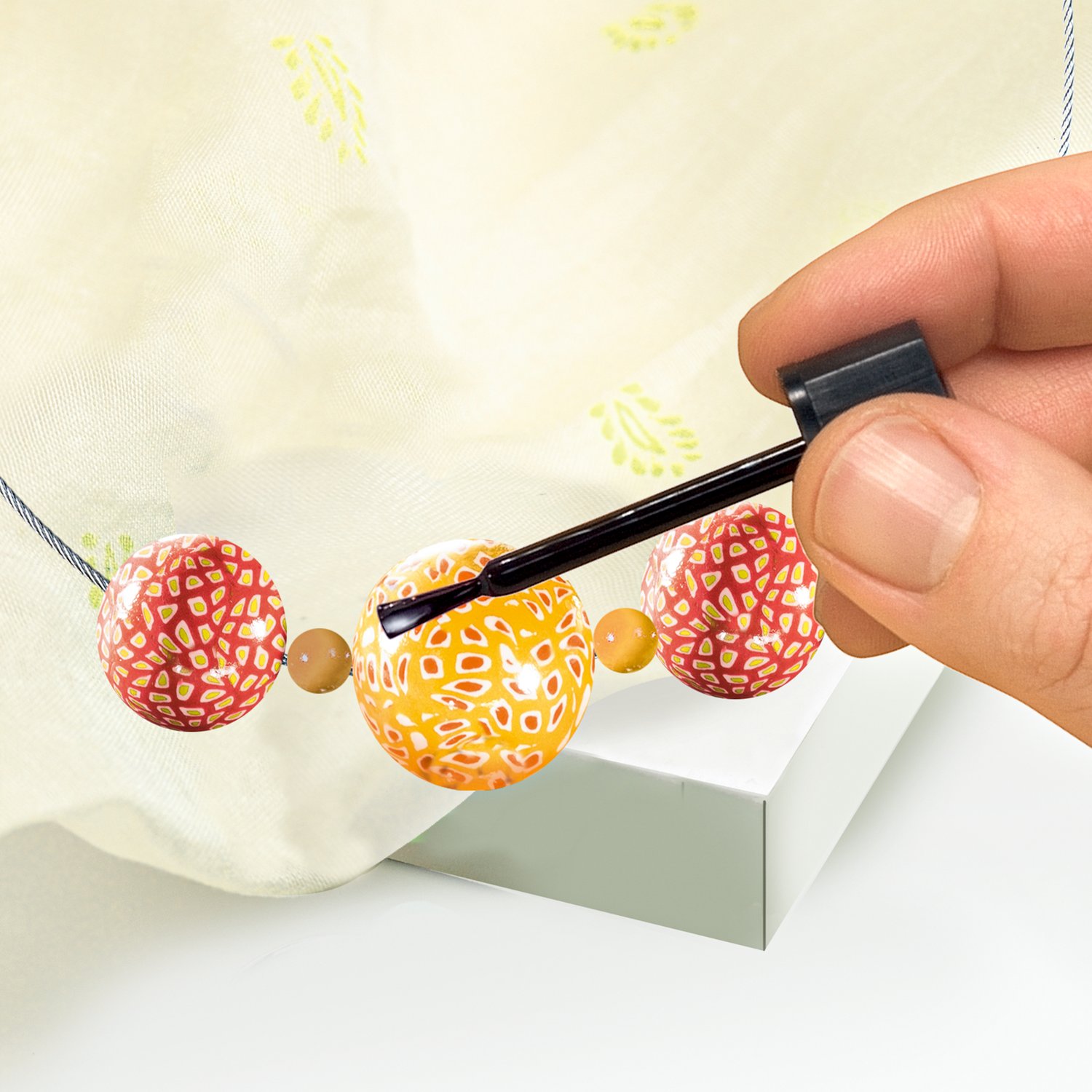 FIMO Blanklakk 10 ml, vannbasert lakk for glans og beskyttelse av polymerleire