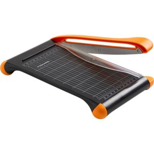 Fiskars papirskjæremaskin for presis kutting